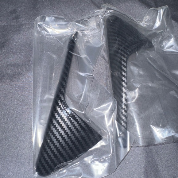 2020 Tesla 3 Side Camera Cover - Picture 1 of 2